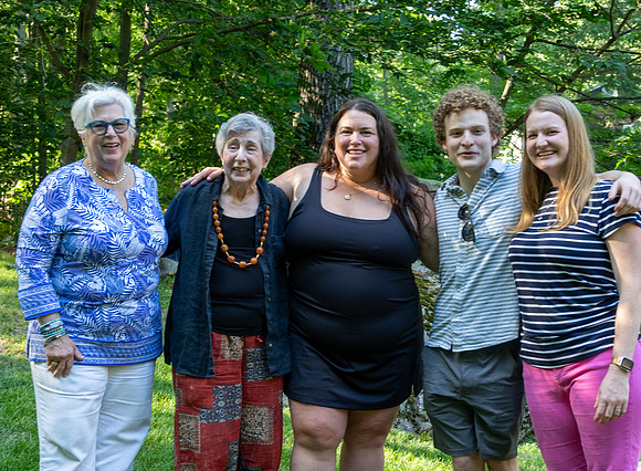 WJEgradParty_0049
