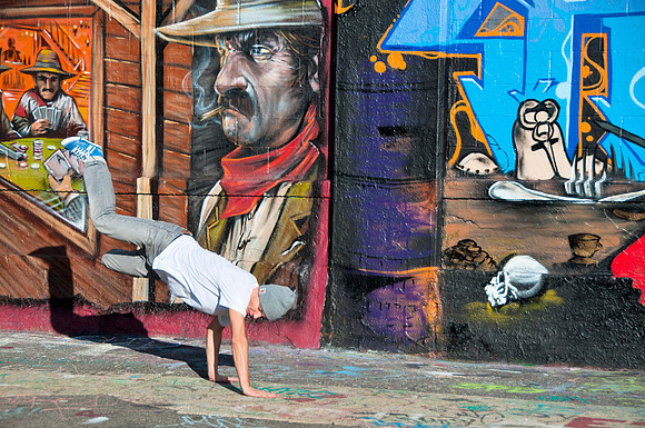 5pointzGANTRY_Dec302011_6827