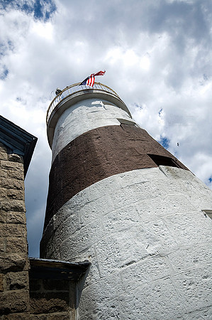 ExecRocklighthouse_0521