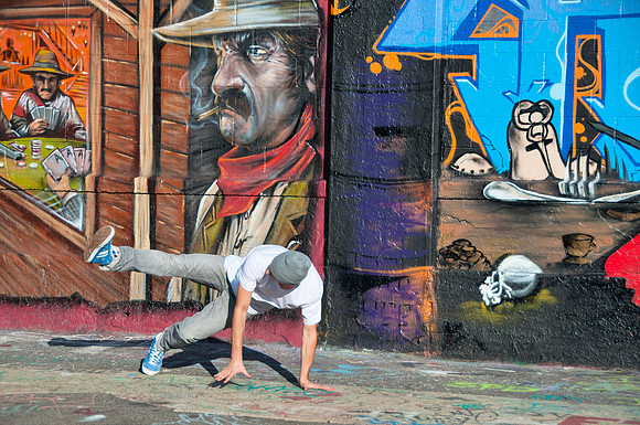 5pointzGANTRY_Dec302011_6826