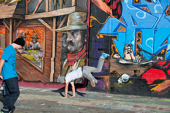 5pointzGANTRY_Dec302011_6833