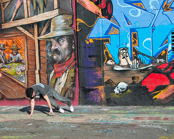 5pointzGANTRY_Dec302011_6824
