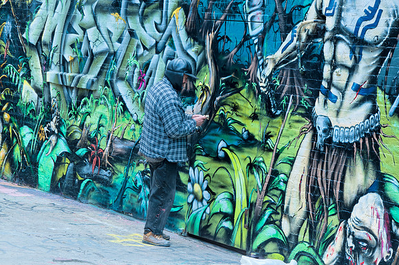 5pointzGANTRY_Dec302011_6852