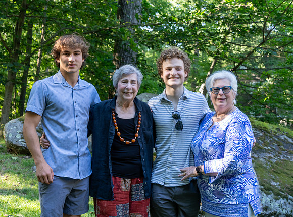 WJEgradParty_0046