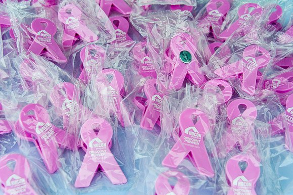KomenWkNorwallk_May102014_0009